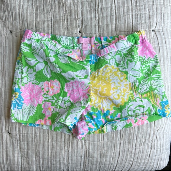 Lilly Pulitzer Floral Green Pink Yellow Shorts - Picture 1 of 3